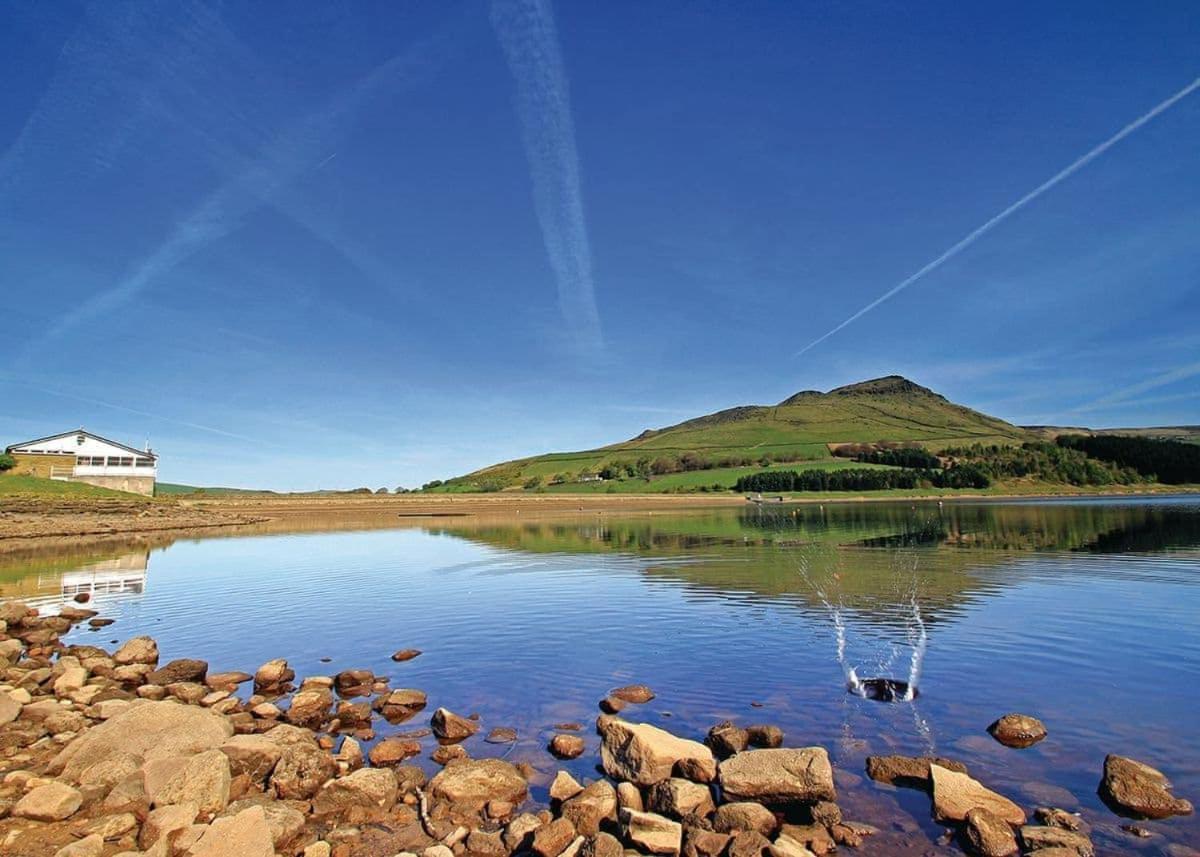 Dovestone Holiday Park 호텔 Greenfield  외부 사진